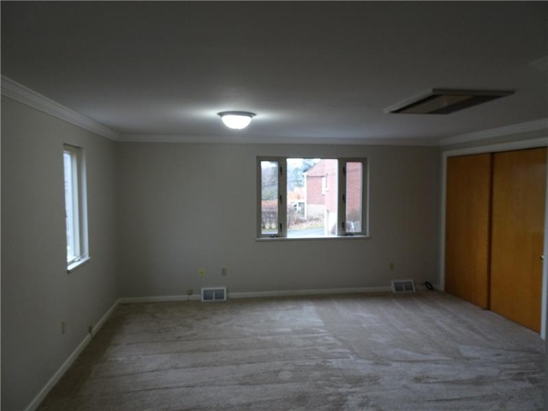 5307 Highgrove Road Whitehall, PA 15236 - Photo 14 of 25 Gallery Image 14