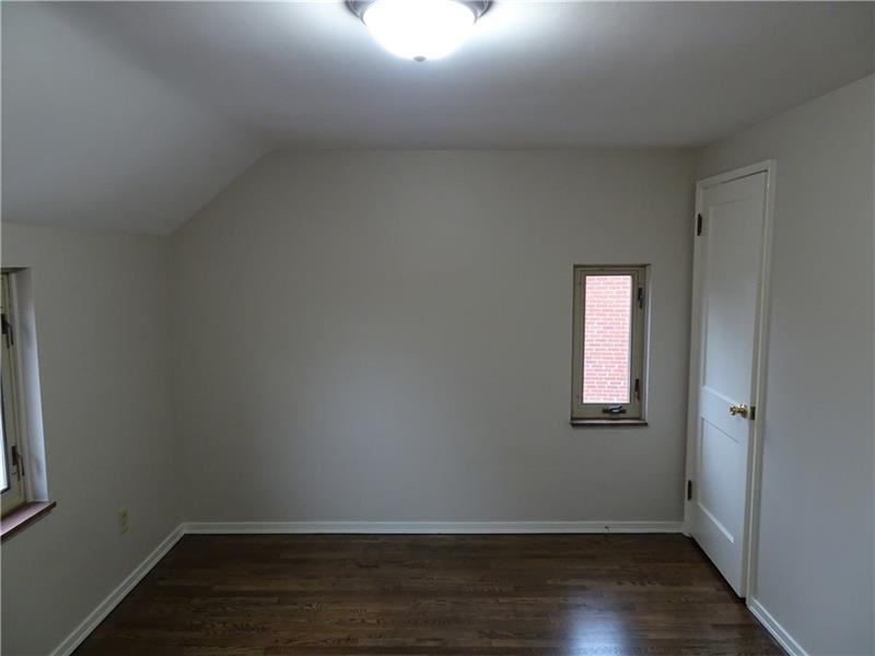 5307 Highgrove Road Whitehall, PA 15236 - Photo 17 of 25 Gallery Image 17