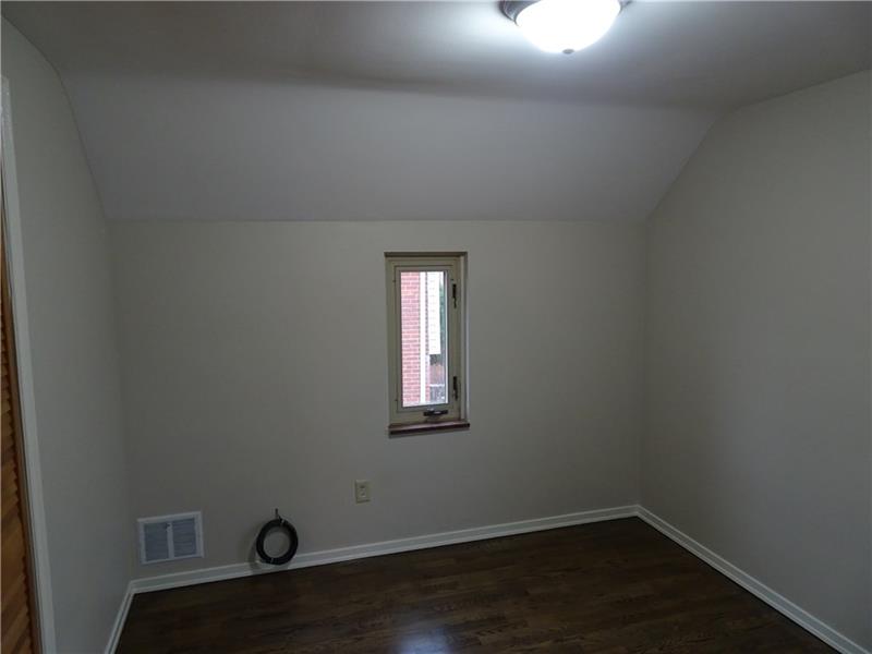 5307 Highgrove Road Whitehall, PA 15236 - Photo 19 of 25 Gallery Image 19