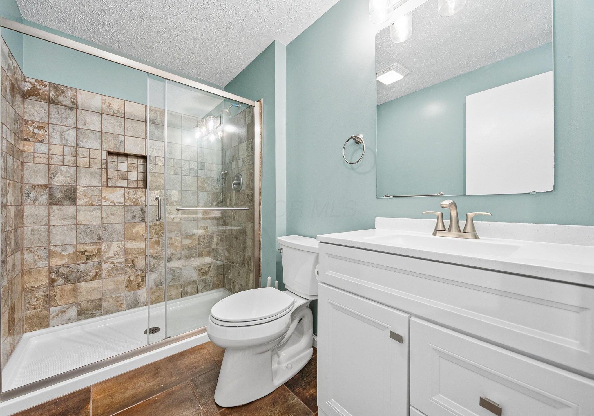 24646 Woltz Road Rockbridge, OH 43149 - Photo 22 of 64 Upstairs Bathroom