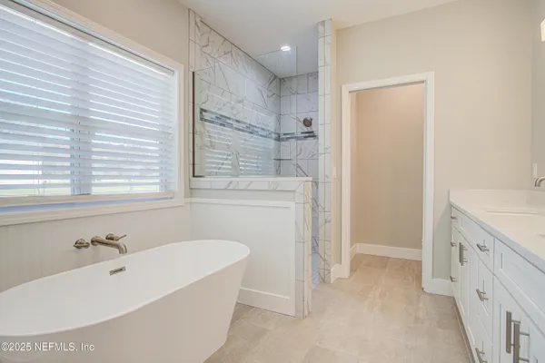 $430,000 | 7622 Alameda Way, Keystone Heights, FL 32656