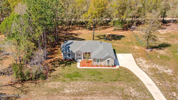 $430,000 | 7622 Alameda Way, Keystone Heights, FL 32656