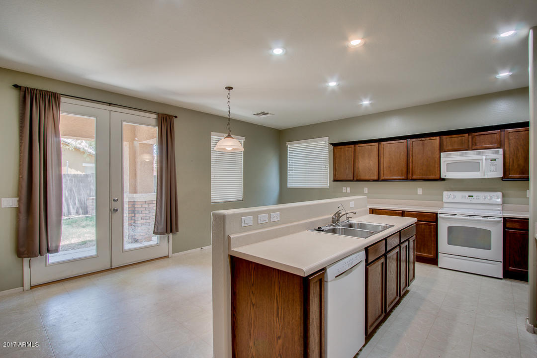 3566 East Michelle Way Gilbert, AZ 85234 - Photo 12 of 40 12-Michelle