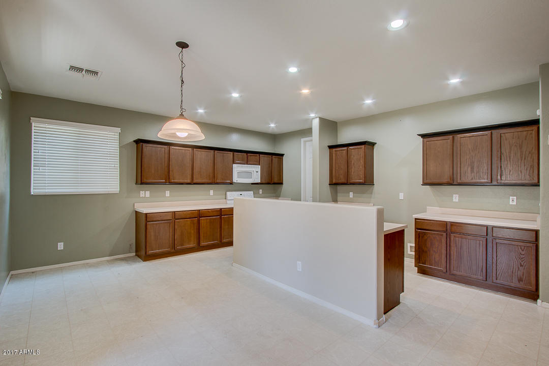 3566 East Michelle Way Gilbert, AZ 85234 - Photo 13 of 40 13-Michelle