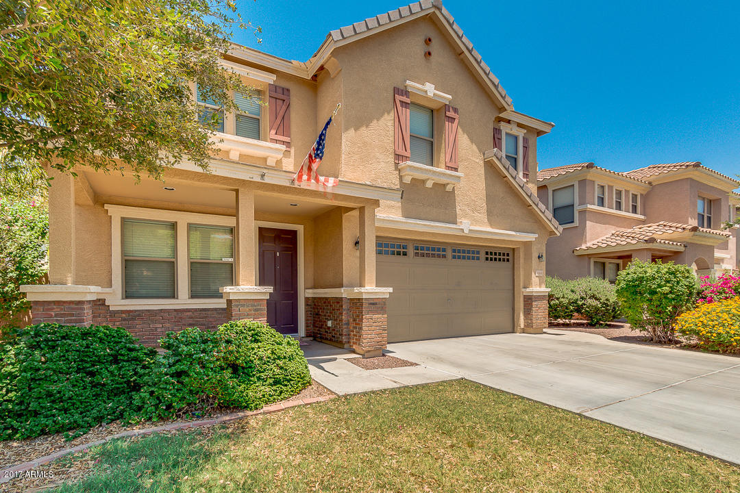 3566 East Michelle Way Gilbert, AZ 85234 - Photo 3 of 40 03-Michelle