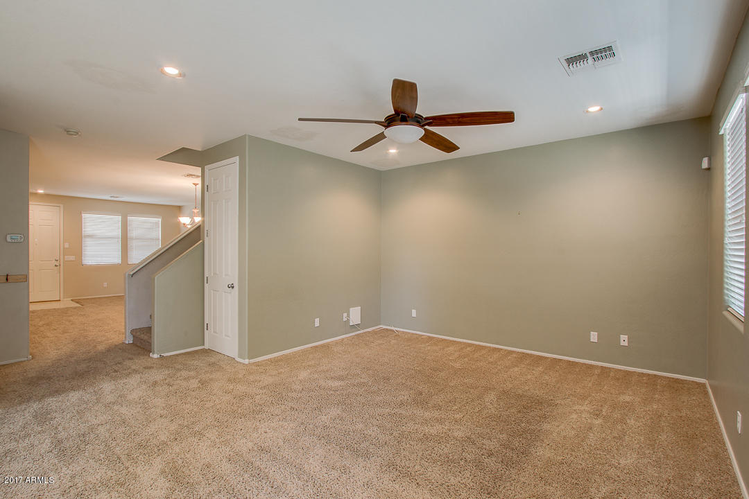 3566 East Michelle Way Gilbert, AZ 85234 - Photo 9 of 40 09-Michelle