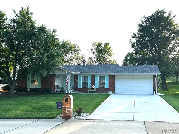 $350,000 | 417 Iron Warrior Lane, Ballwin, MO 63011