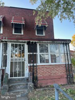 454 Roundview Road Baltimore, MD 21225 - Photo 2 of 12 Gas will be on in the next few weeks.