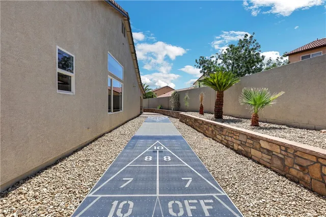$3,500 | 7379 Majestic Bluff Place, Las Vegas, NV 89113