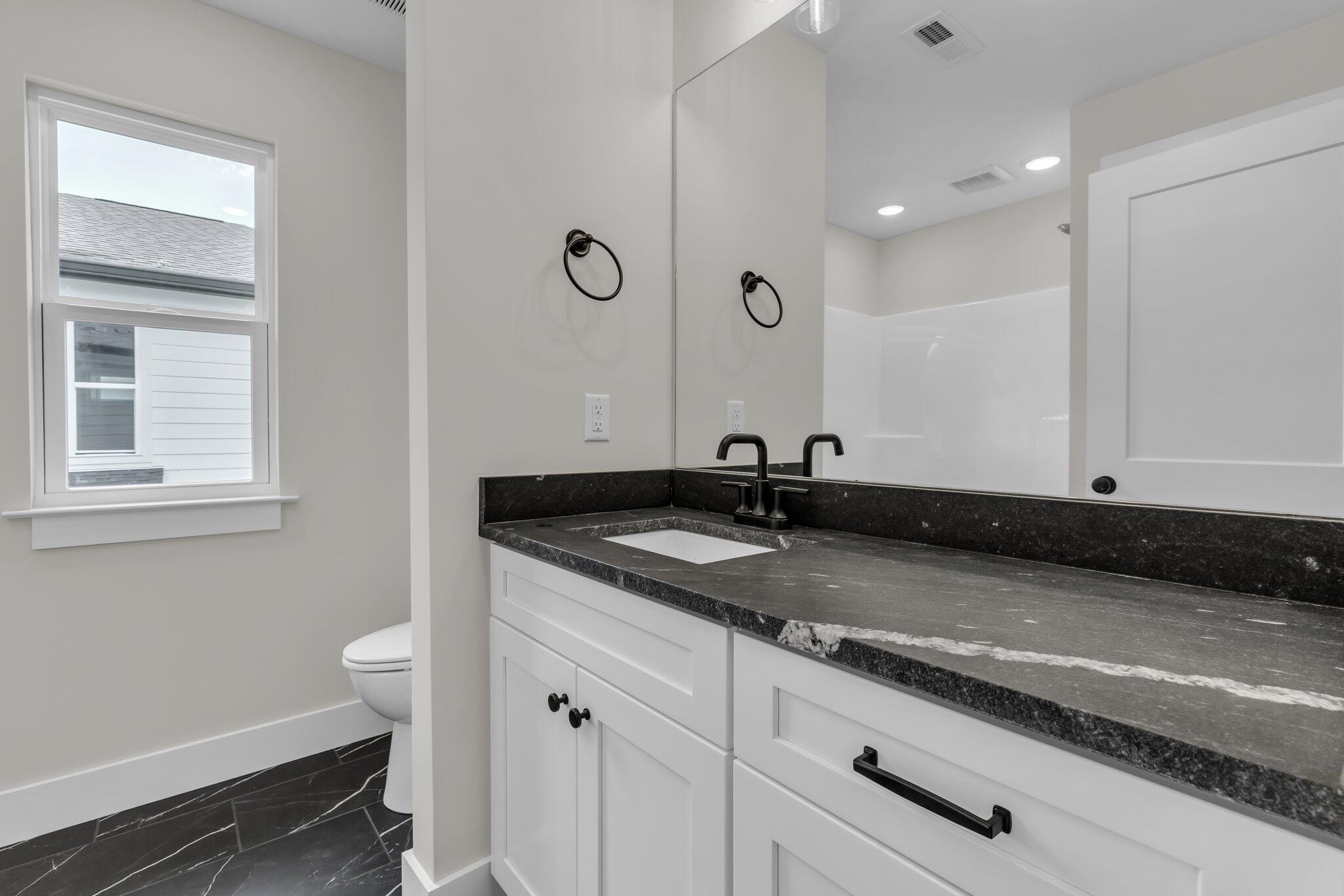 333 Isbill Road Chattanooga, TN 37419 - Photo 13 of 28 14- 333 Isbill Rd