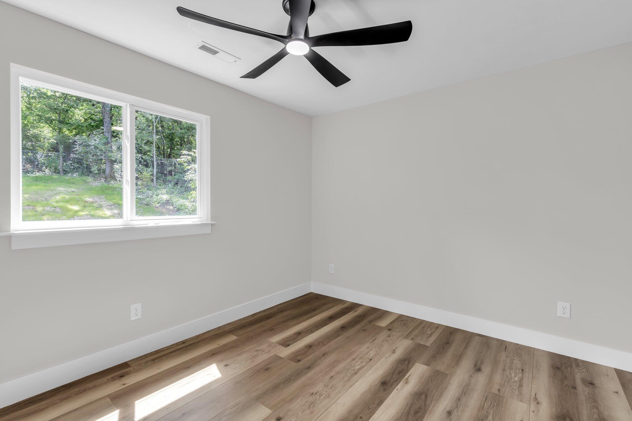 333 Isbill Road Chattanooga, TN 37419 - Photo 21 of 28 21- 333 Isbill Rd