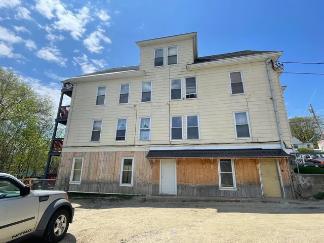 $816,000 | 77-79 Maine Avenue, Rumford, ME 04276