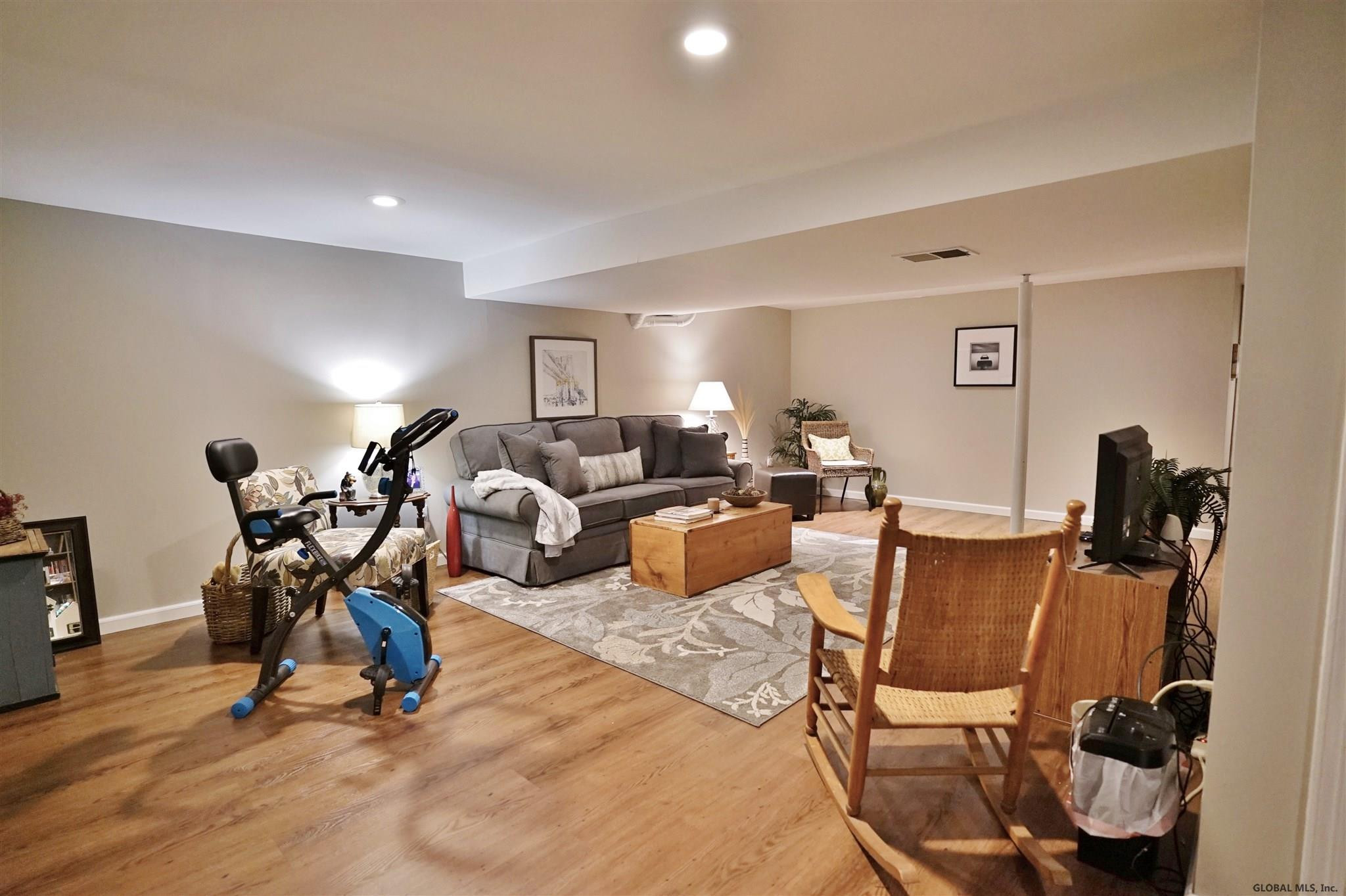 2007 Rosedale Way Guilderland, NY 12303 - Photo 29 of 34 Photo 30