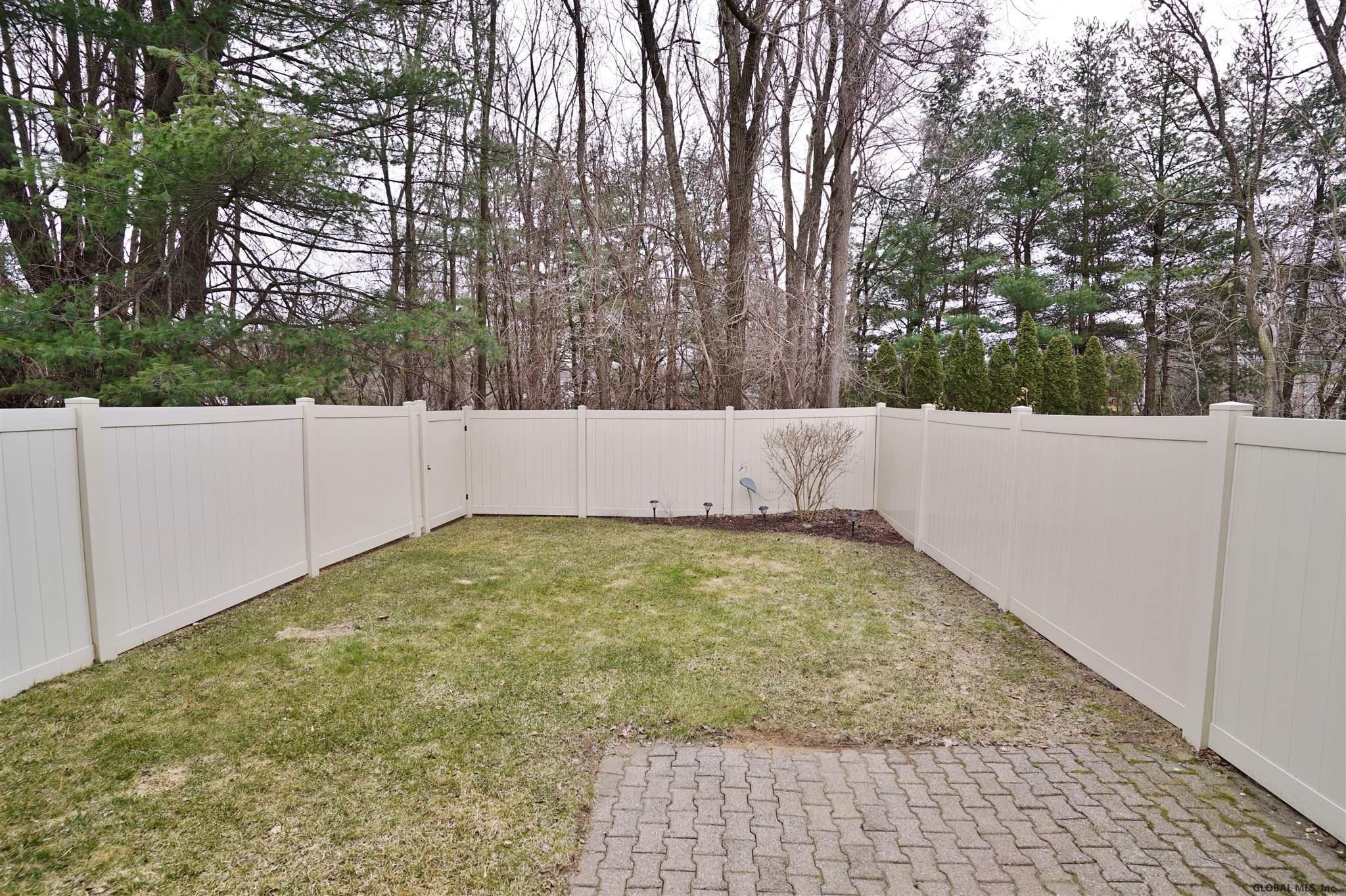 2007 Rosedale Way Guilderland, NY 12303 - Photo 32 of 34 Photo 33