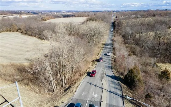 $1,075,000 | 4301 North 169th Hwy Street, St. Joseph, MO 64506