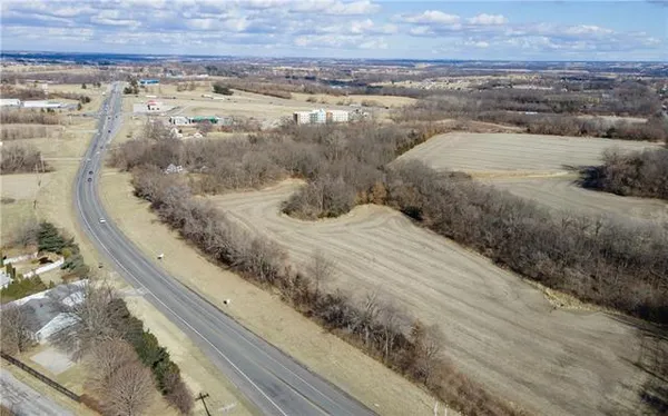 $1,075,000 | 4301 North 169th Hwy Street, St. Joseph, MO 64506