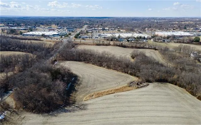 $1,075,000 | 4301 North 169th Hwy Street, St. Joseph, MO 64506