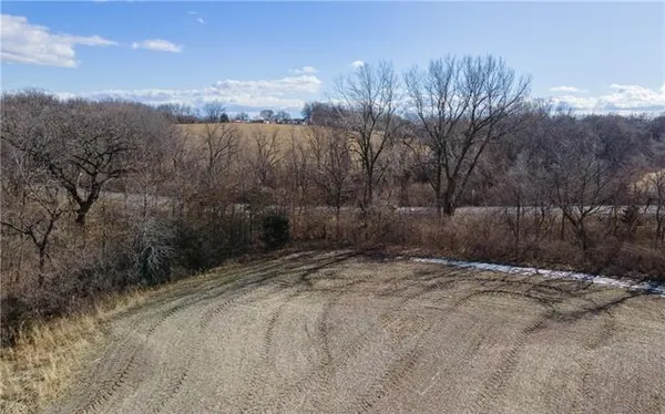 $1,075,000 | 4301 North 169th Hwy Street, St. Joseph, MO 64506