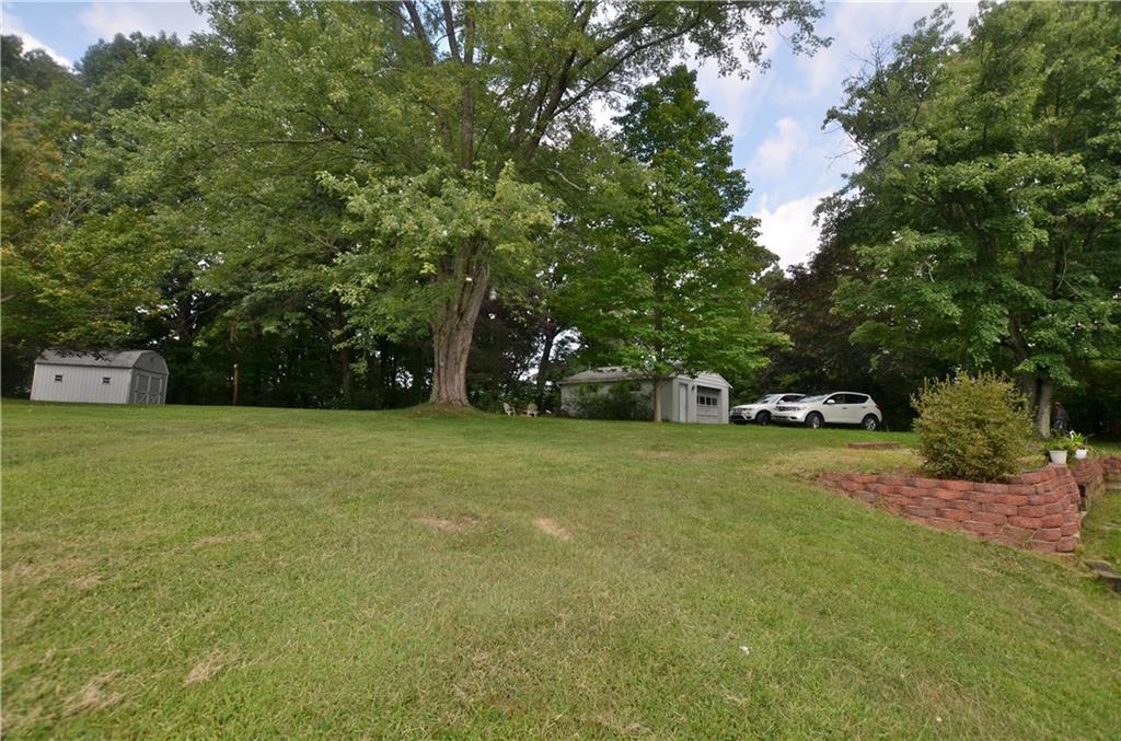 155 McMichael Road Carnegie, PA 15106 - Photo 15 of 23 Gallery Image 15