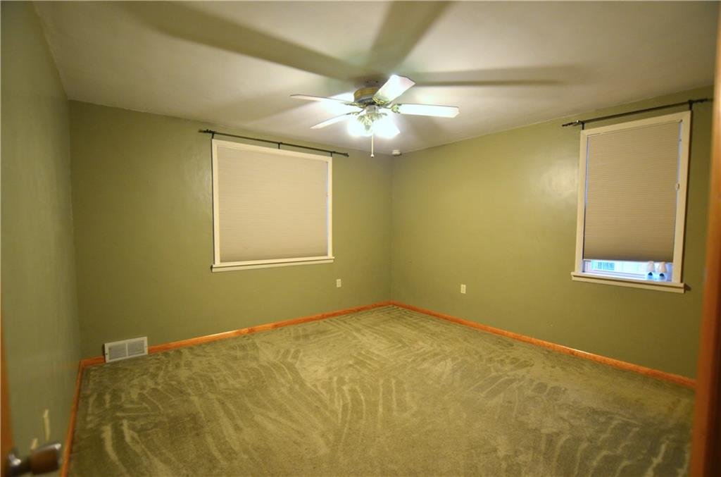 155 McMichael Road Carnegie, PA 15106 - Photo 6 of 23 Gallery Image 6