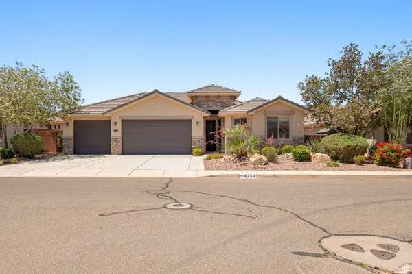$550,000 | 4756 Luke Drive, Washington, UT 84780