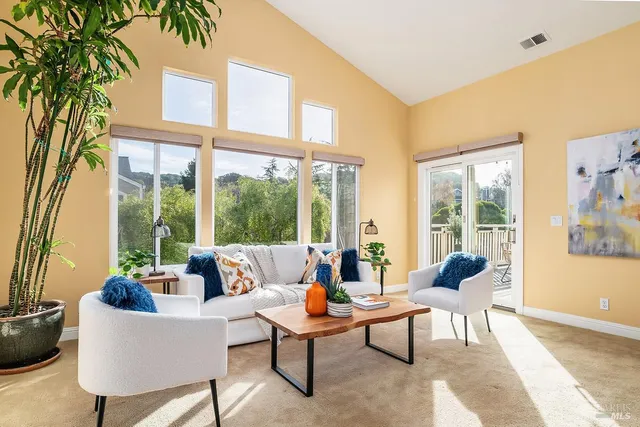 $1,100,000 | 38 Creekside Court, Corte Madera, CA 94925