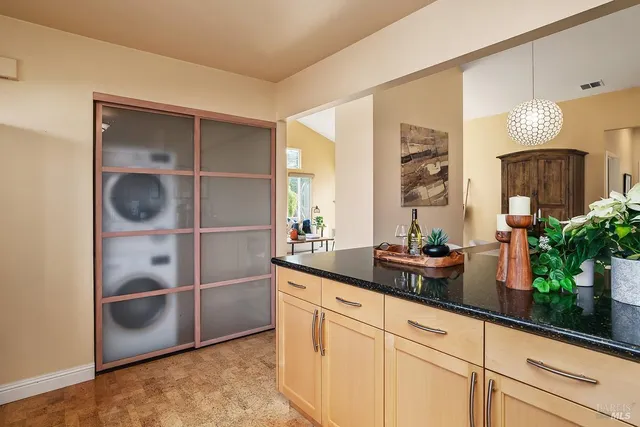 $1,100,000 | 38 Creekside Court, Corte Madera, CA 94925