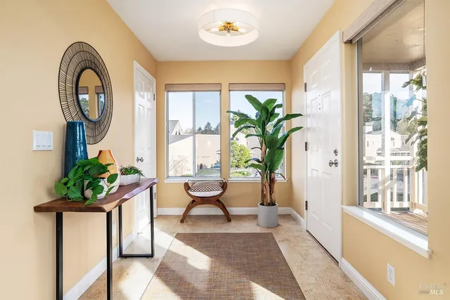 $1,100,000 | 38 Creekside Court, Corte Madera, CA 94925