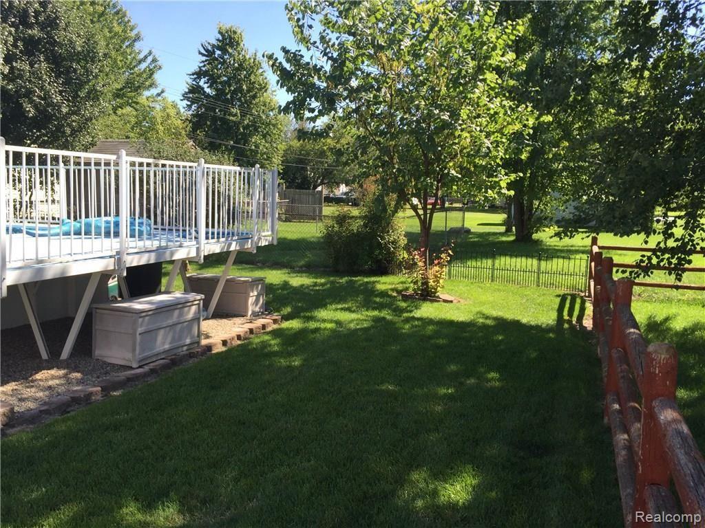 16627 Carter Road Trenton, MI 48183 - Photo 31 of 38 2016-09-03 15.06