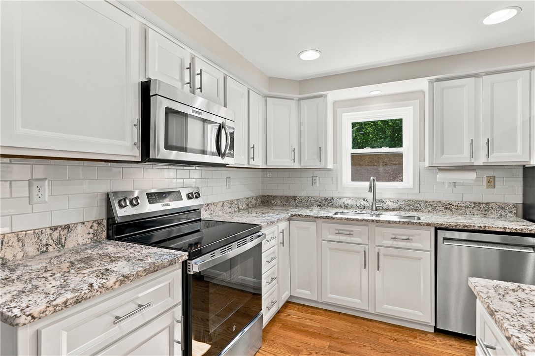3 Oakland Road Richmond, RI 02892 - Photo 5 of 42 Gallery Image 5