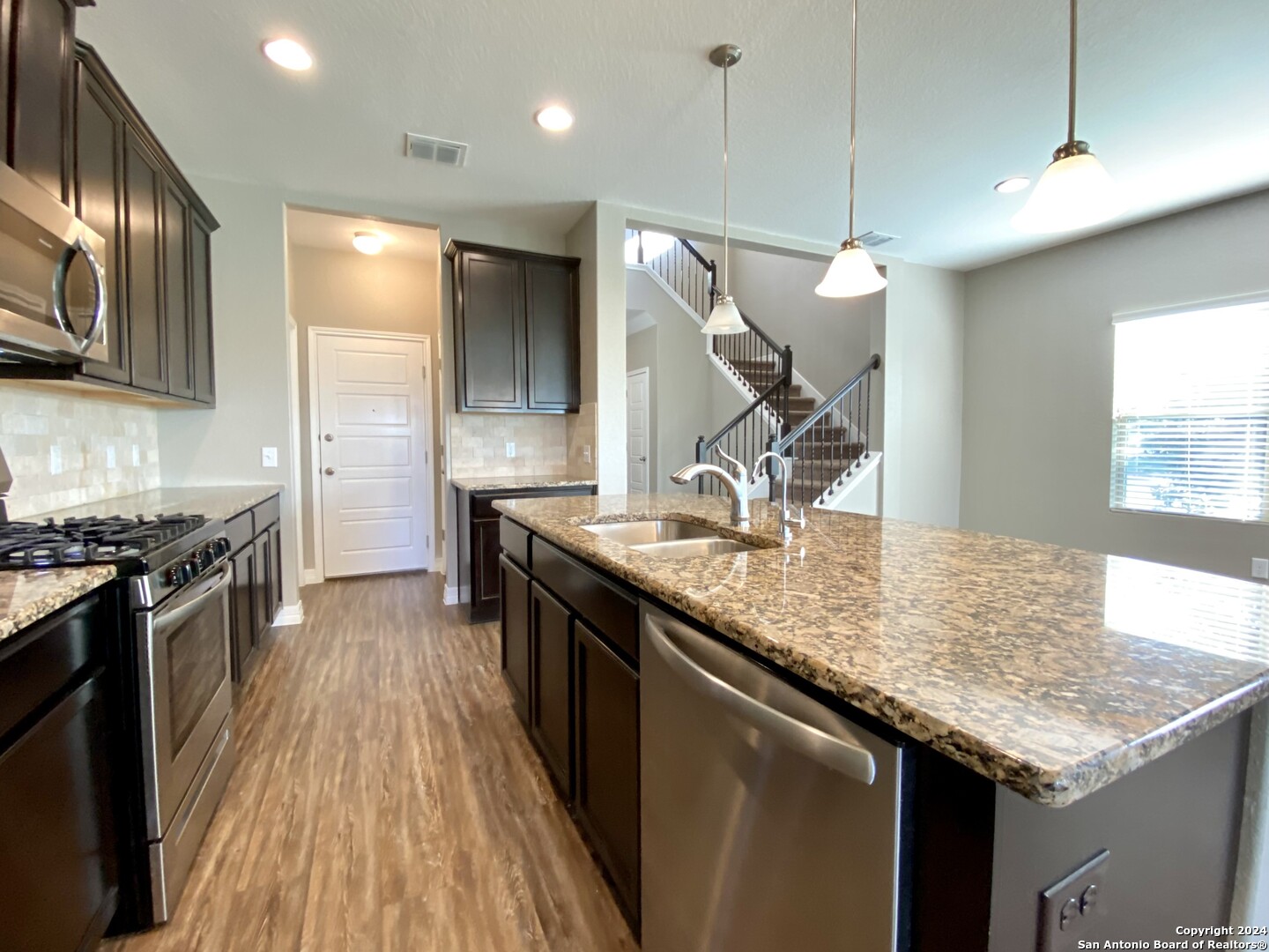 1206 Ranch Falls San Antonio, TX 78245 - Photo 21 of 92