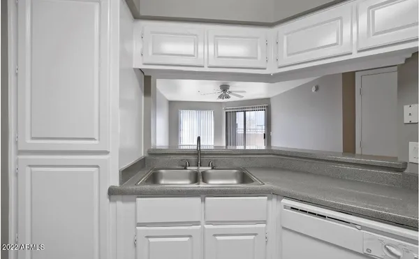 $1,395 | 2025 East Campbell Avenue, Unit 236, Phoenix, AZ 85016