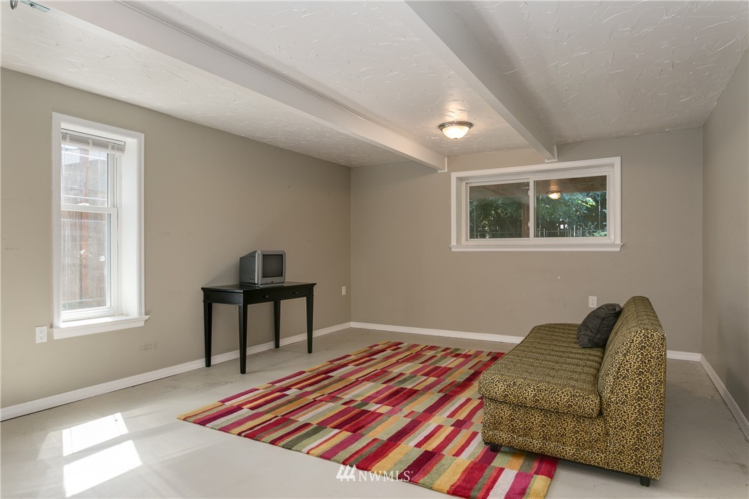 5708 153rd Place Southwest Edmonds, WA 98026 - Photo 21 of 25 Gallery Image 21