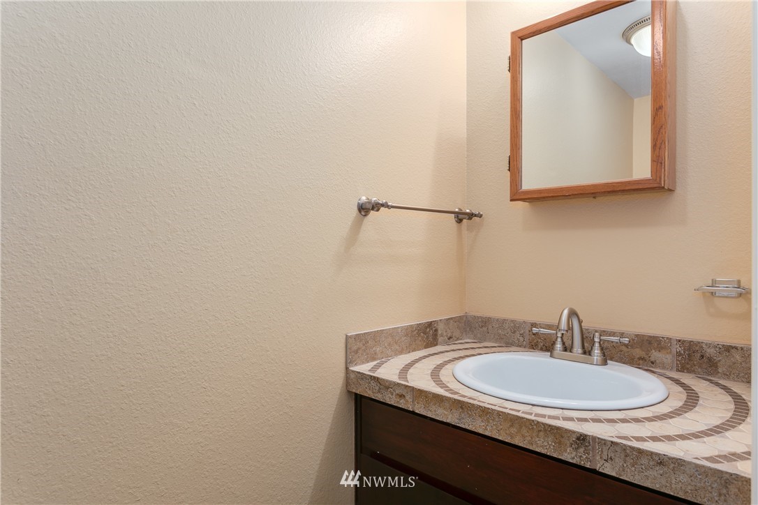 5708 153rd Place Southwest Edmonds, WA 98026 - Photo 22 of 25 Gallery Image 22
