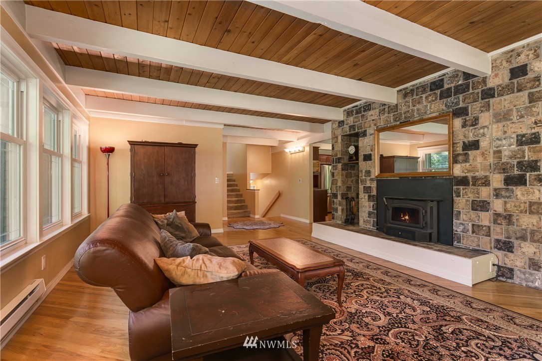 5708 153rd Place Southwest Edmonds, WA 98026 - Photo 4 of 25 Gallery Image 4