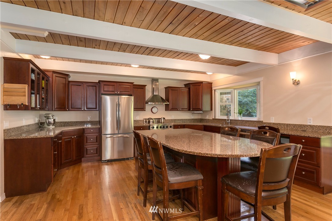 5708 153rd Place Southwest Edmonds, WA 98026 - Photo 9 of 25 Gallery Image 9