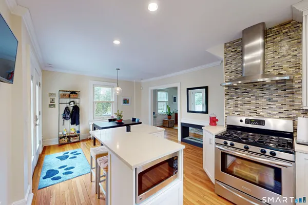 $6,500 | 375 West Avenue, Darien, CT 06820