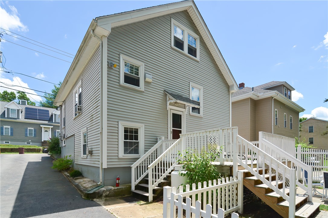 41 St Leon Avenue Woonsocket, RI 02895 - Photo 3 of 35