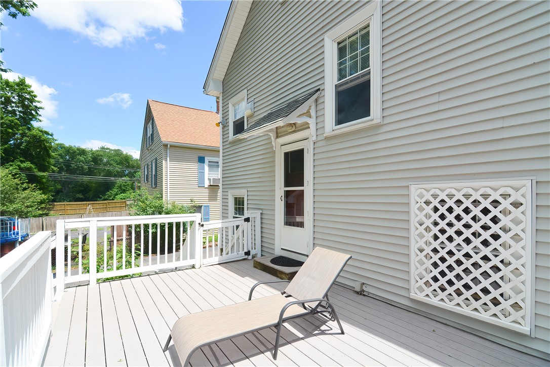 41 St Leon Avenue Woonsocket, RI 02895 - Photo 5 of 35