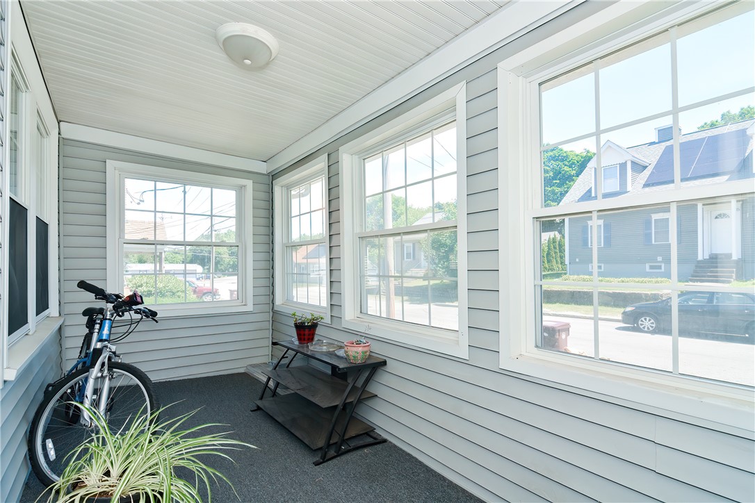 41 St Leon Avenue Woonsocket, RI 02895 - Photo 8 of 35