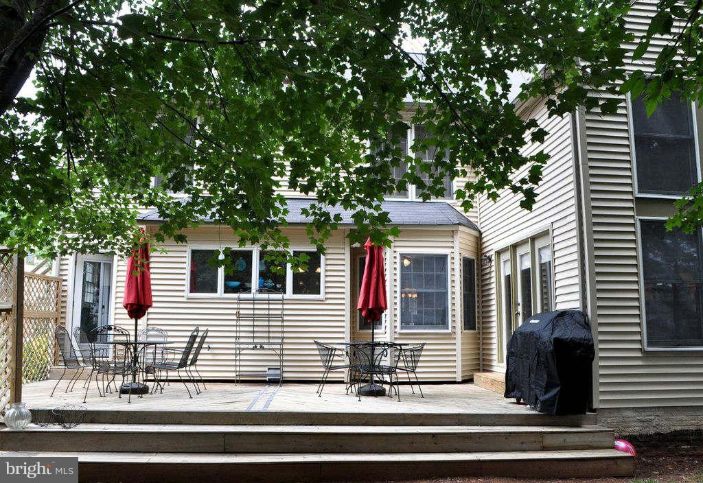 60 Rutherford Circle Sterling, VA 20165 - Photo 30 of 30 Exterior (Rear)