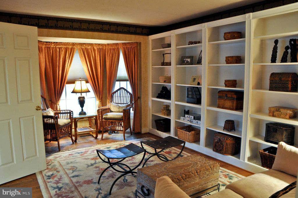 60 Rutherford Circle Sterling, VA 20165 - Photo 8 of 30 Interior (General)