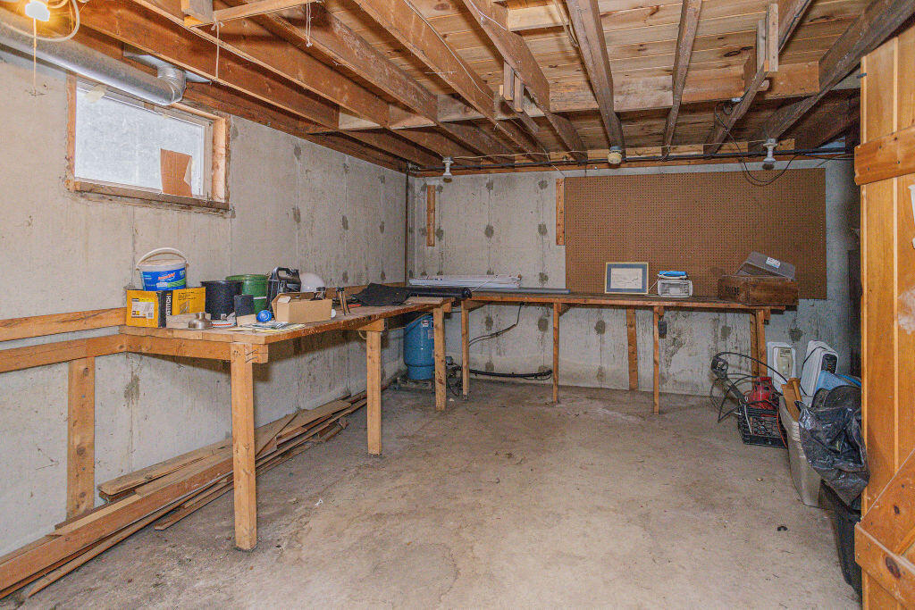 306 Lemon Stream Road New Portland, ME 04961 - Photo 23 of 41 taylor-kaminsky-photo-038