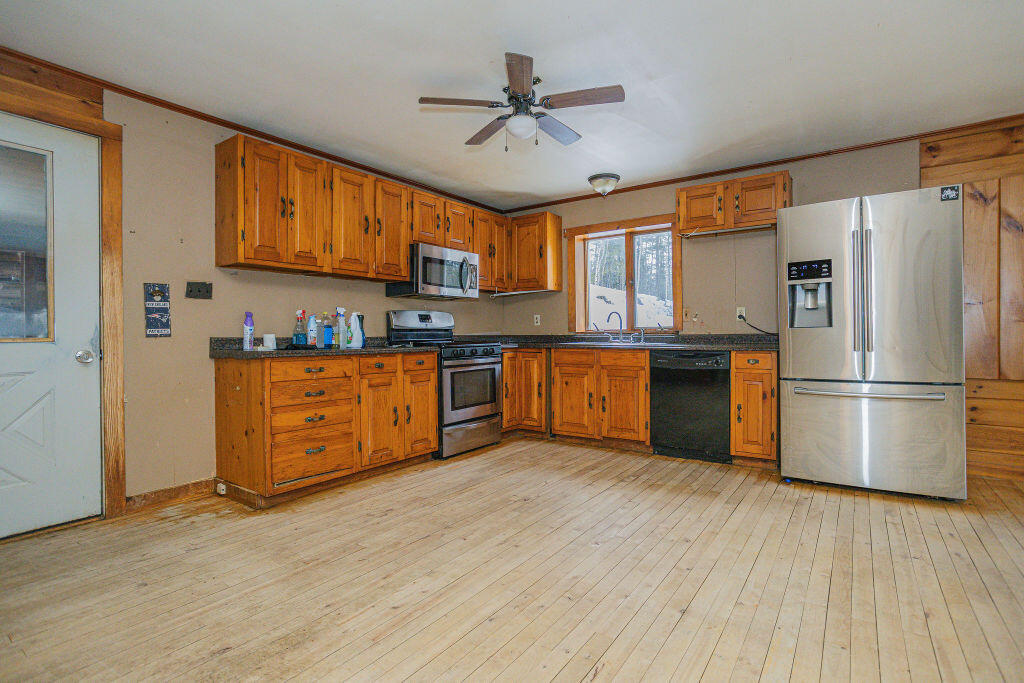 306 Lemon Stream Road New Portland, ME 04961 - Photo 4 of 41 taylor-kaminsky-photo-021