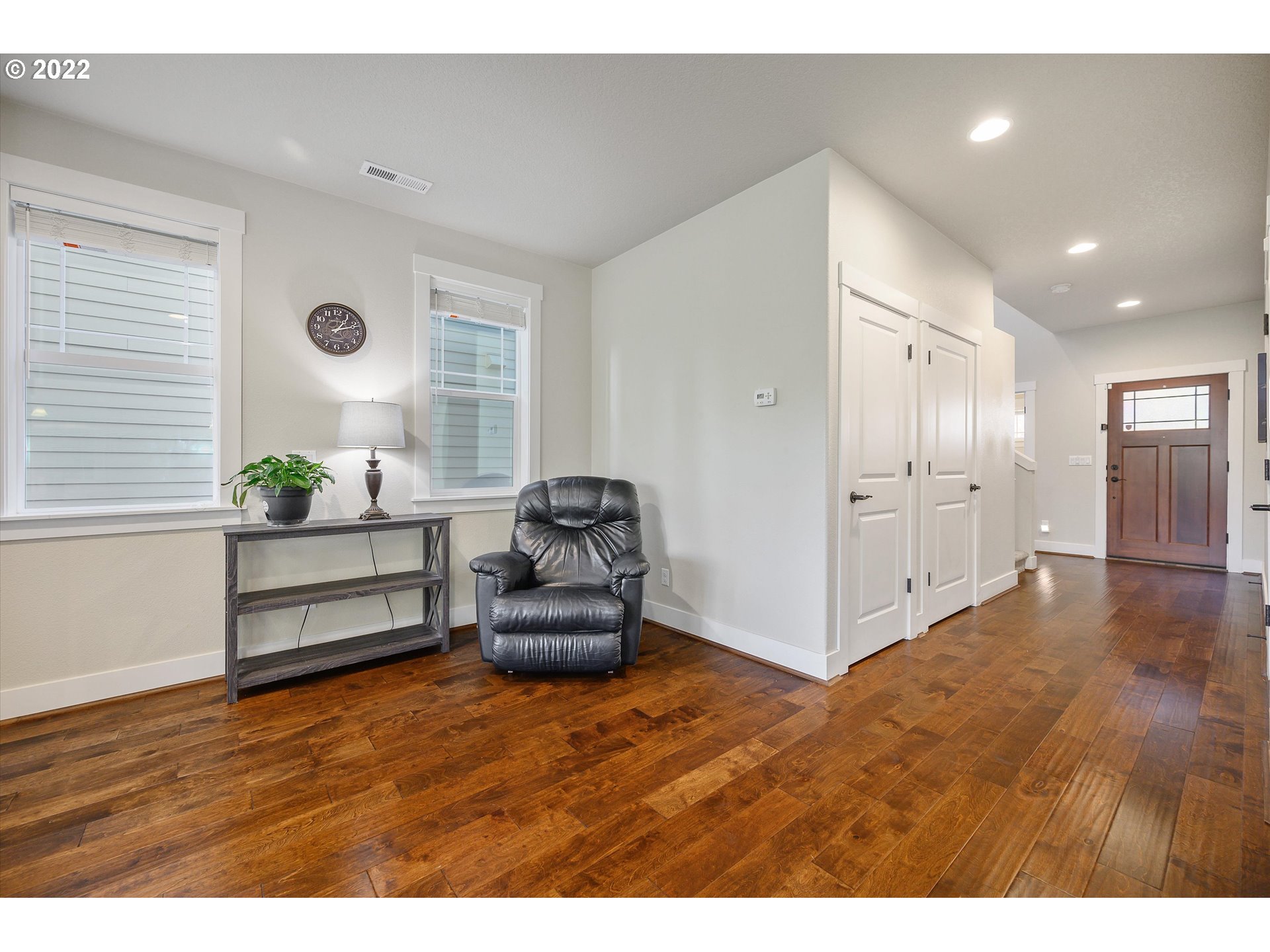 9940 Southwest Old Weir Road Beaverton, OR 97008 - Photo 4 of 32 Gallery Image 4