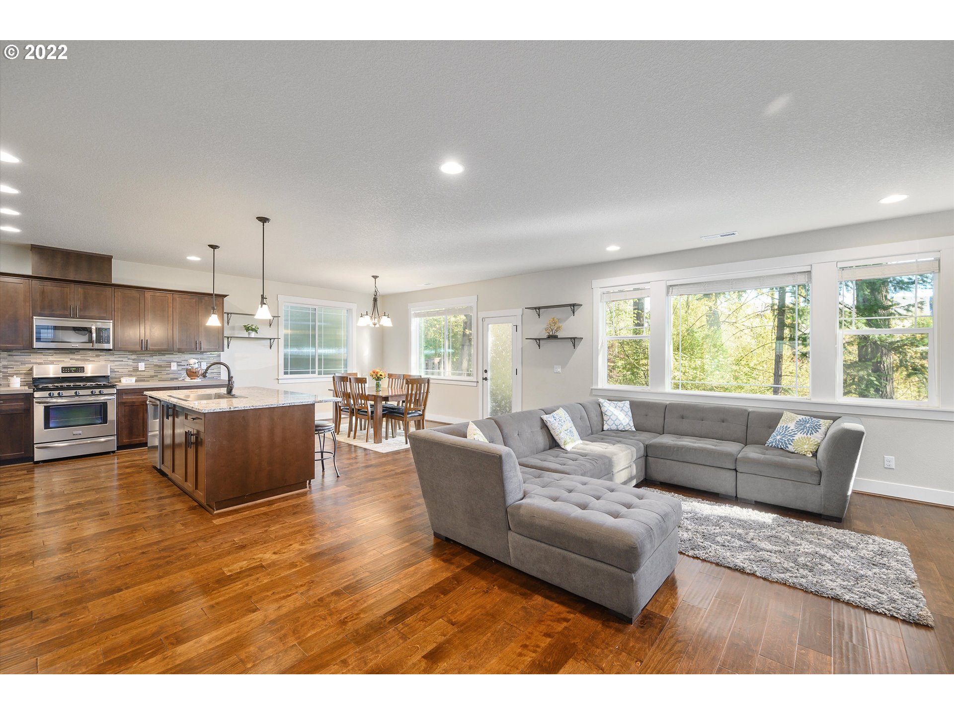 9940 Southwest Old Weir Road Beaverton, OR 97008 - Photo 7 of 32 Gallery Image 7