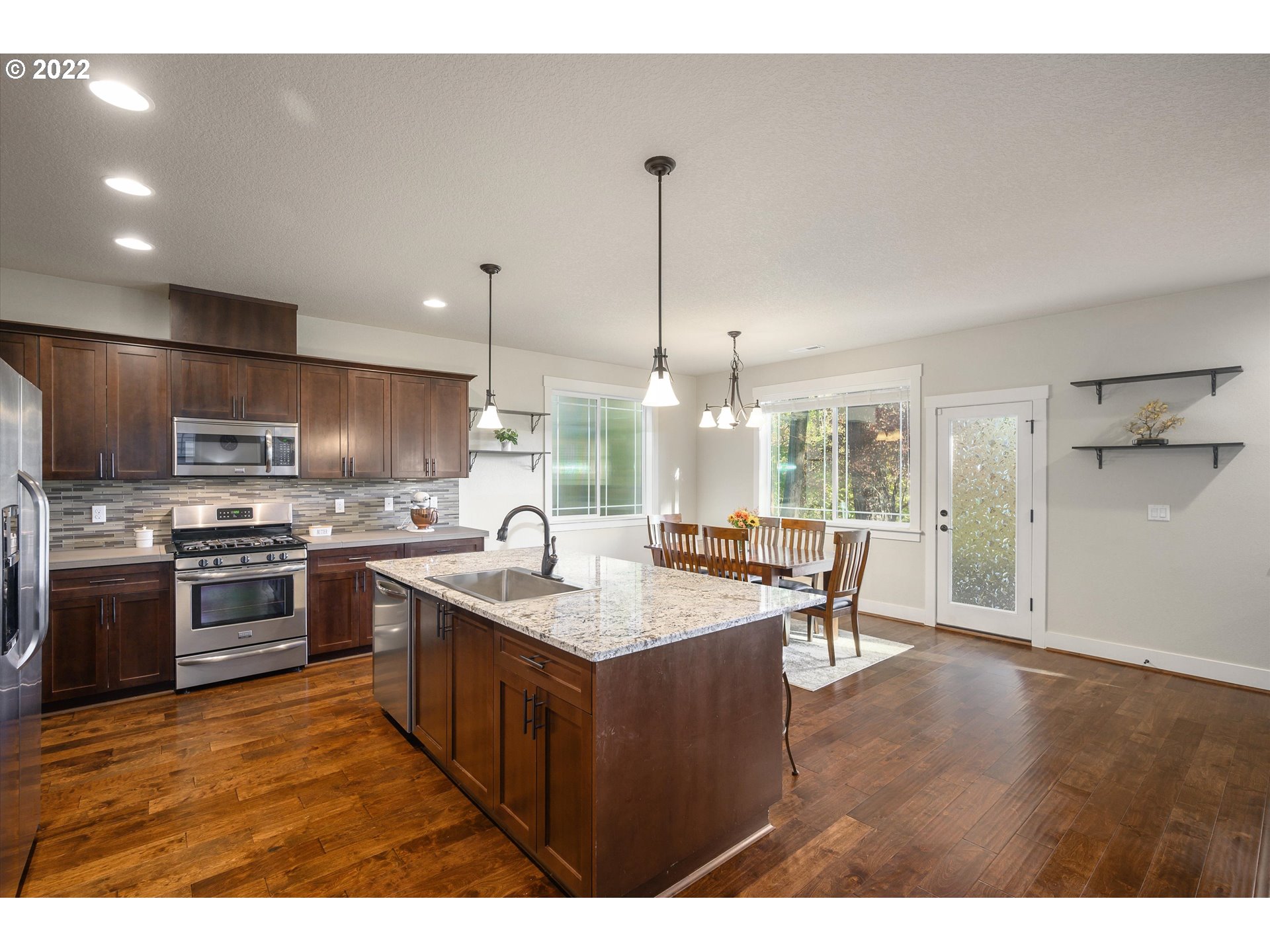 9940 Southwest Old Weir Road Beaverton, OR 97008 - Photo 10 of 32 Kitchen
