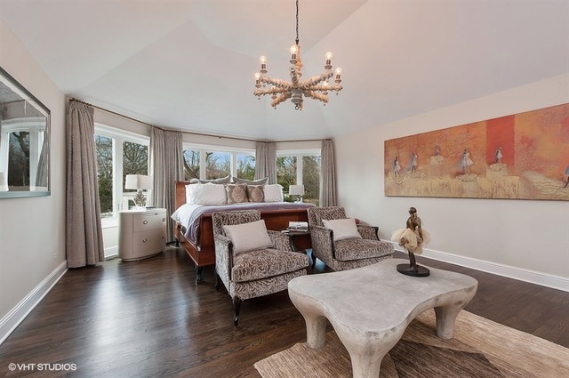 920 Bluff Street Glencoe, IL 60022 - Photo 12 of 29 a bedroom with furniture and wooden floor