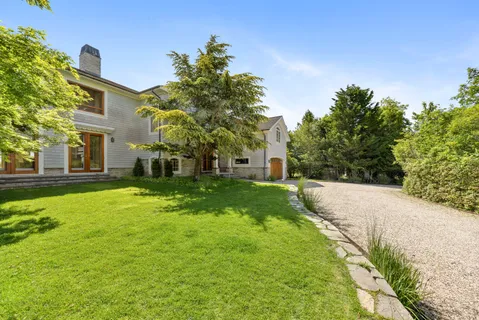$4,295,000 | 156 West West Lake Drive, Montauk, NY 11954
