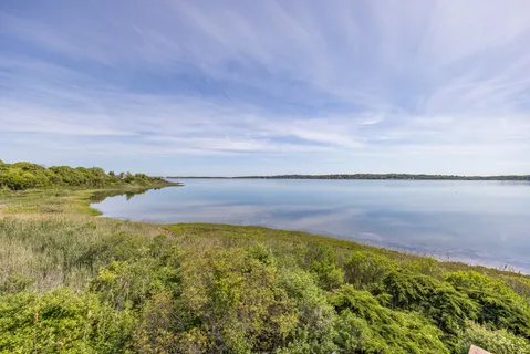 $4,295,000 | 156 West West Lake Drive, Montauk, NY 11954